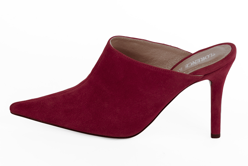 Burgundy red women's clog mules. Pointed toe. High slim heel. Profile view - Florence KOOIJMAN